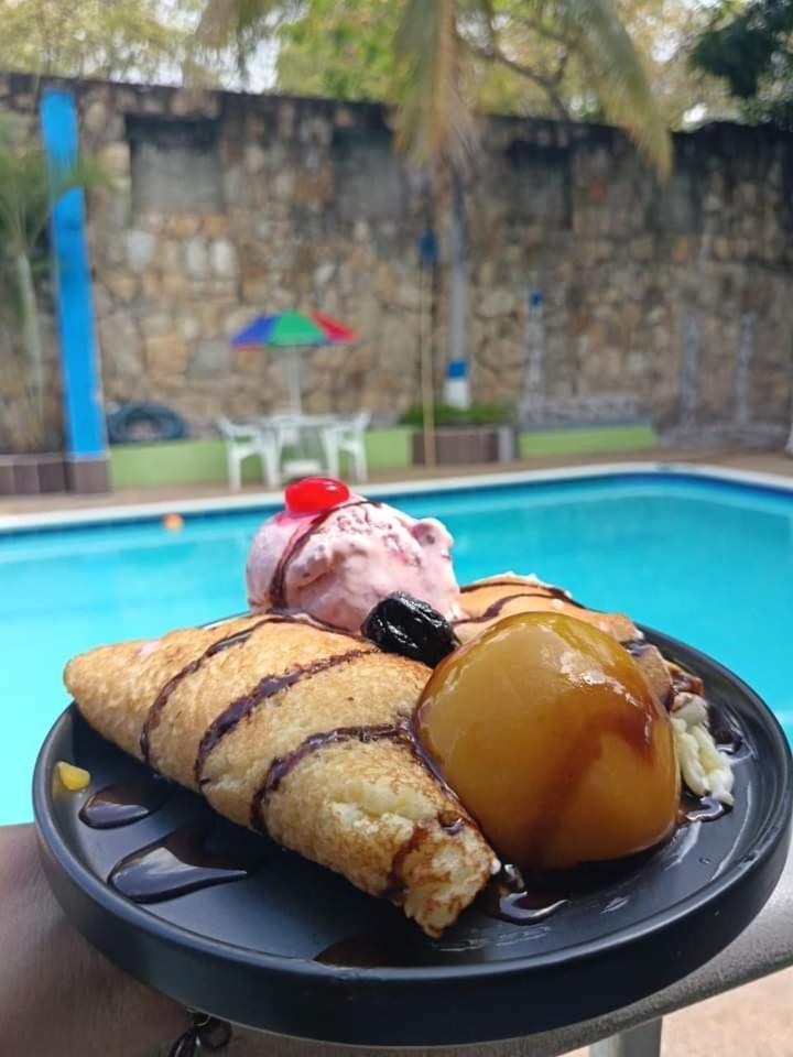 Hotel Globo Terraqueo メルガル エクステリア 写真